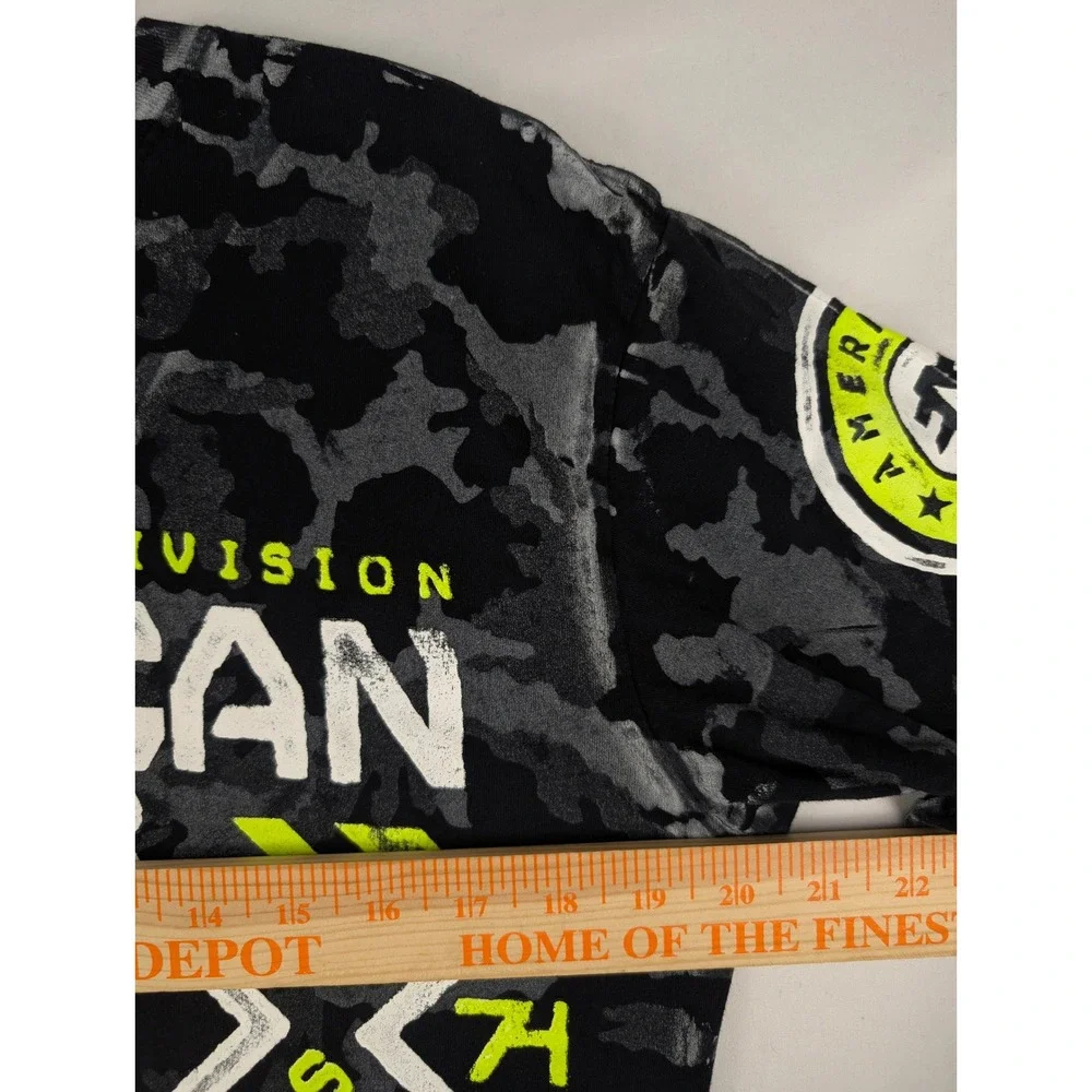 American Fighter T-Shirt Mens Medium Black Camo Neon Yellow Graphic Buckle Tee